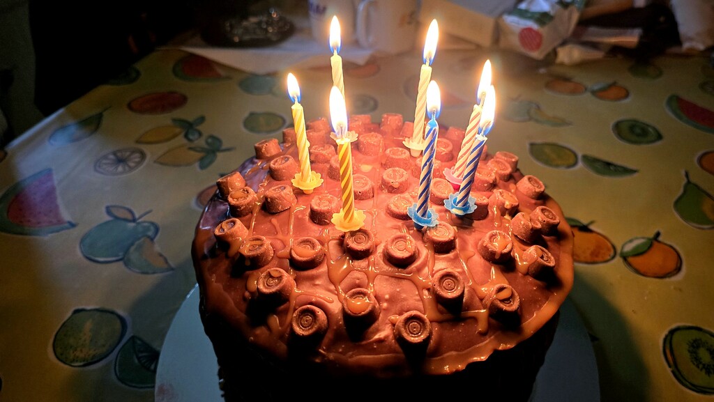 91/366 - Birthday cake! by isaacsnek