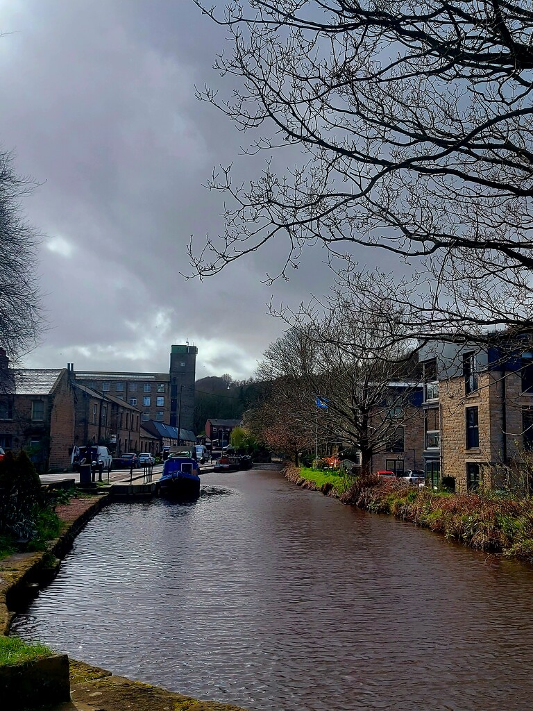 Huddersfield Narrow Canal by antmcg69