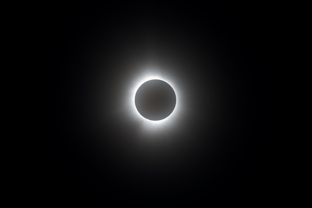 Totality #3 by swchappell