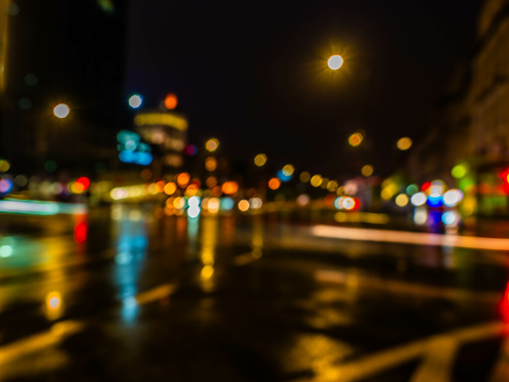 Night rain in the city by haskar