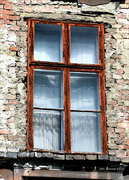 11th Apr 2024 - An old house, an old window