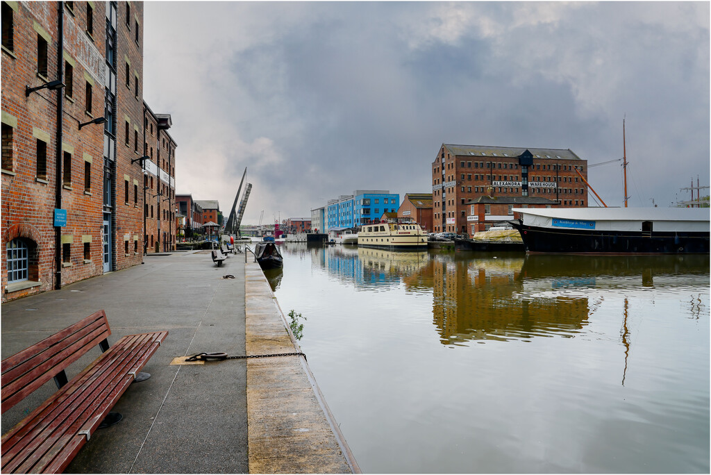 River Severn flowing through Gloucester Docks. by clifford