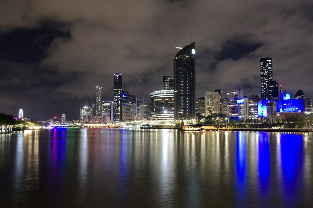 Brisbane nightscape by clearlightskies