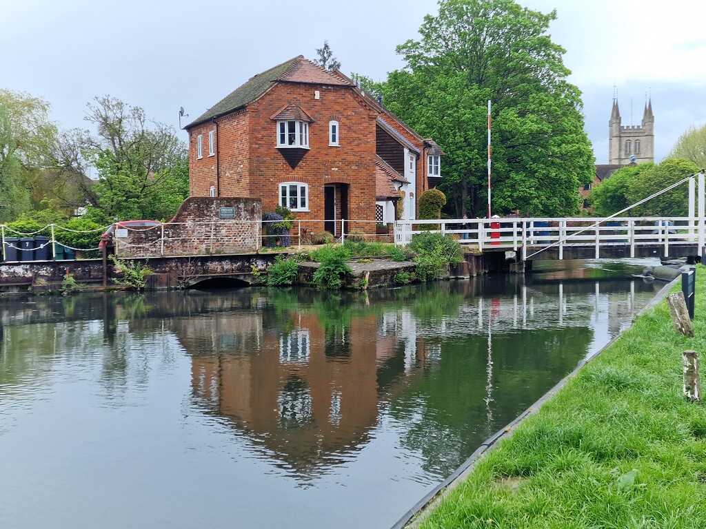Newbury Canal by happyteg