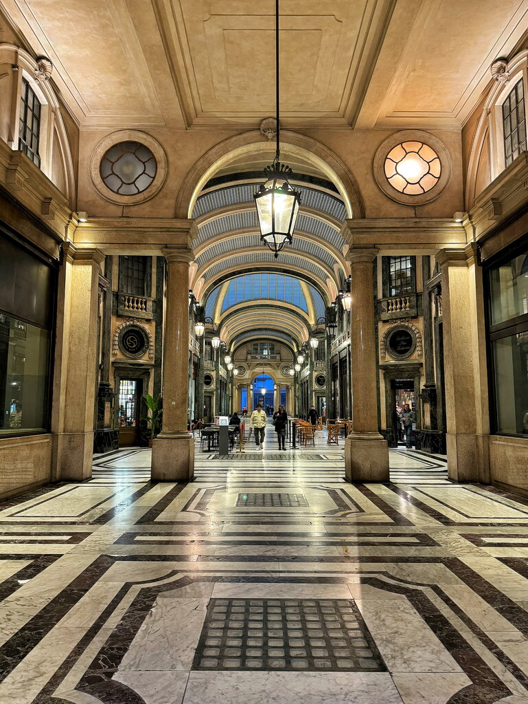 Galleria.  by cocobella