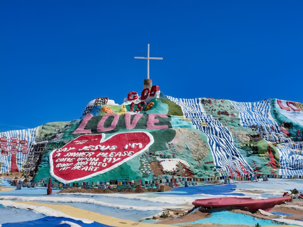 Salvation Mountain by janeandcharlie