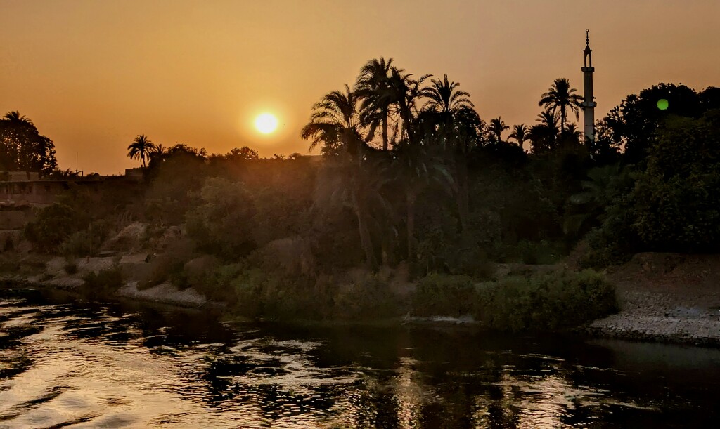 Nile sunset  by boxplayer