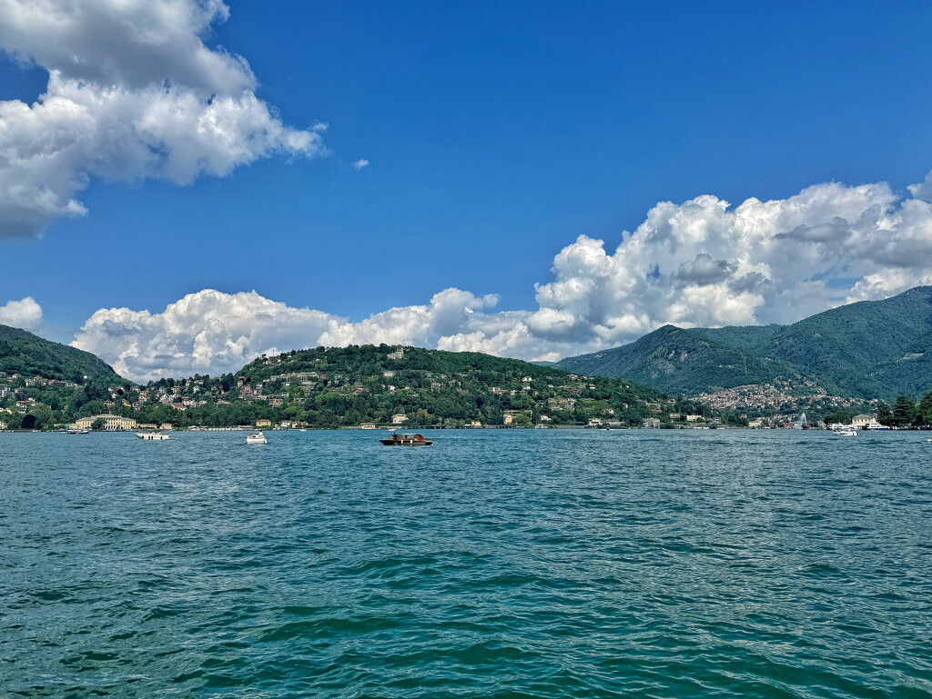 Lake Como.  by cocobella