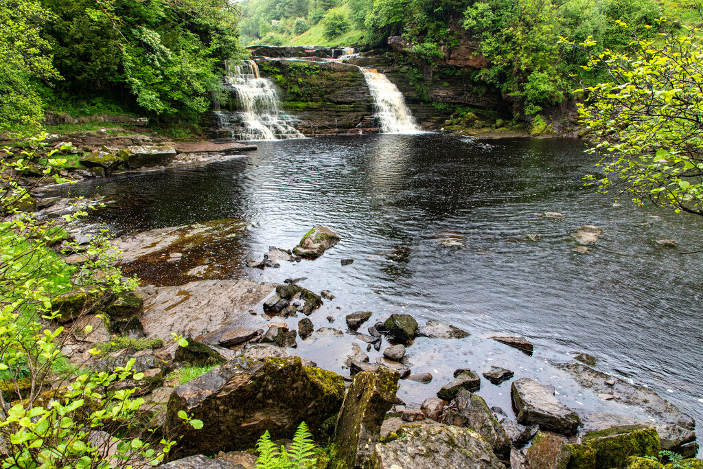 Crammell Linn Waterfall by tonus