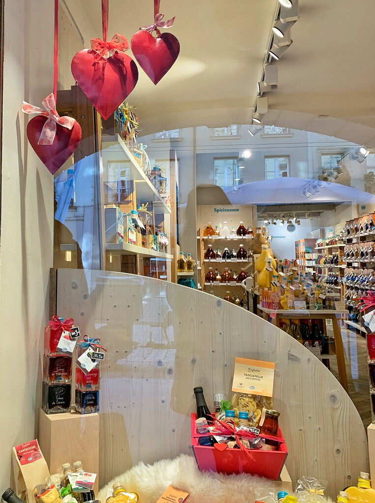 Three hearts in a shop.  by cocobella