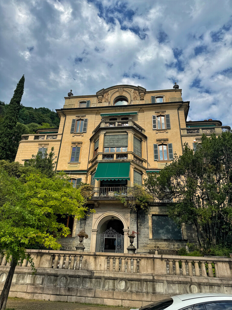 Italian villa.  by cocobella