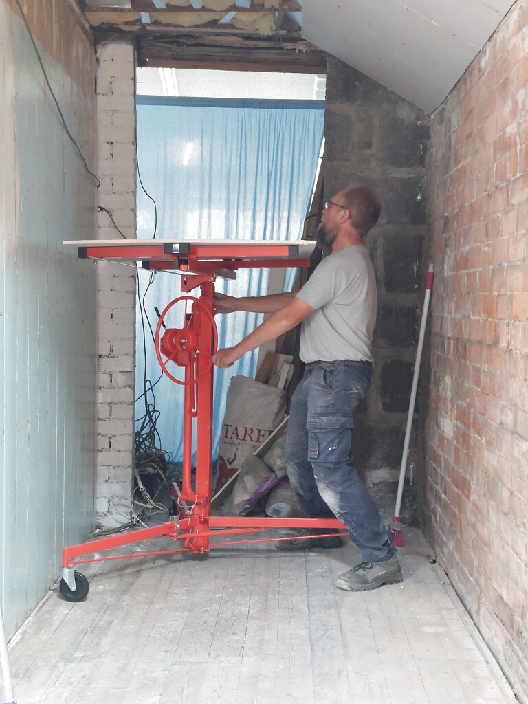 Using our new plasterboard hoist  by samcat