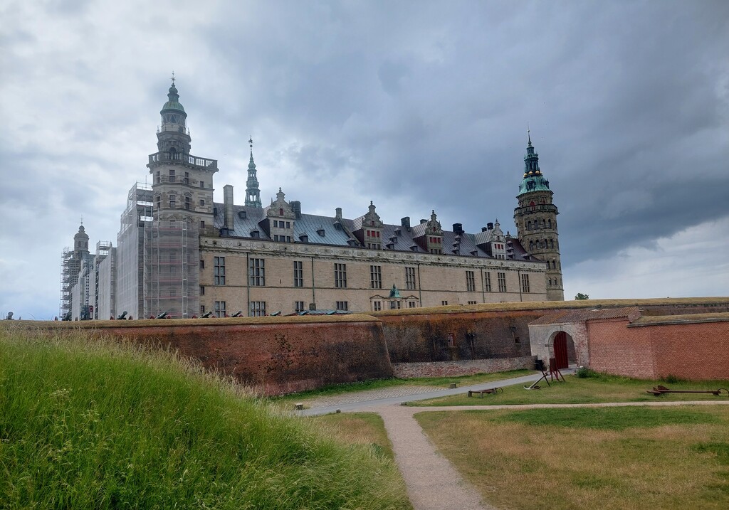 Kronborg Castle aka Hamlet's castle by busylady