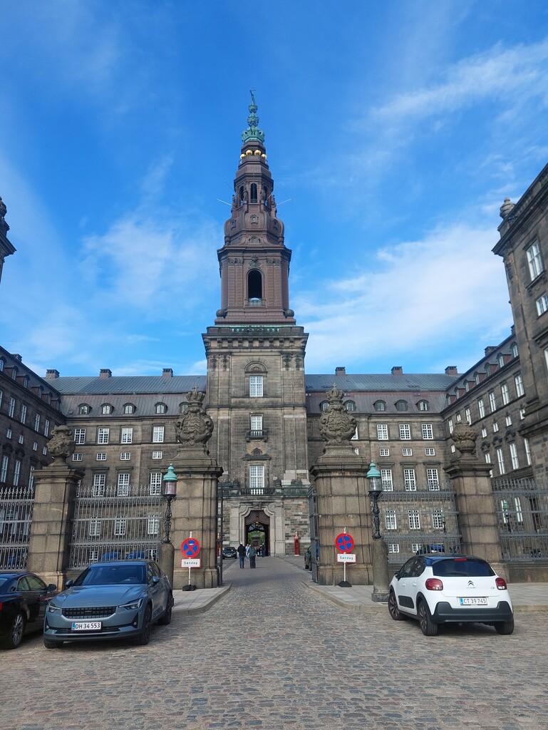 Christiansborg Palace, Copenhagen  by busylady