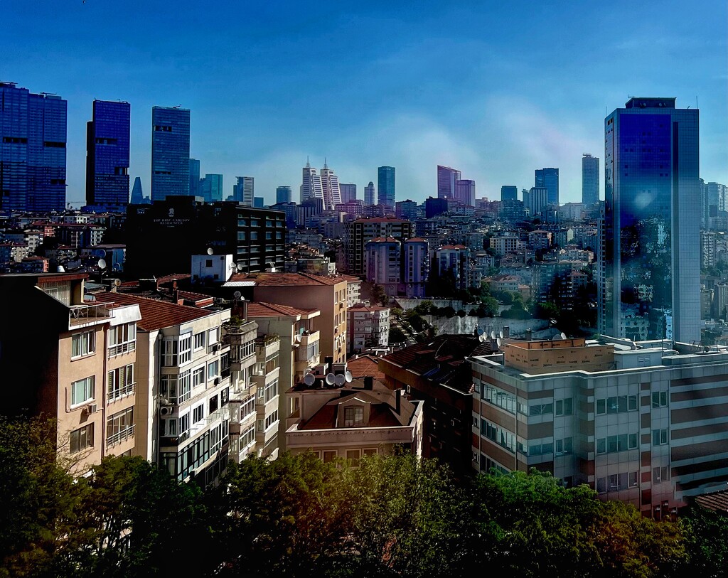 Istanbul Skyline  by rensala