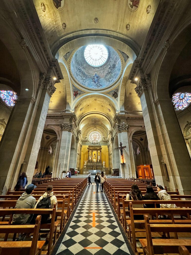 Inside Notre-Dame-de-Liesse church.  by cocobella