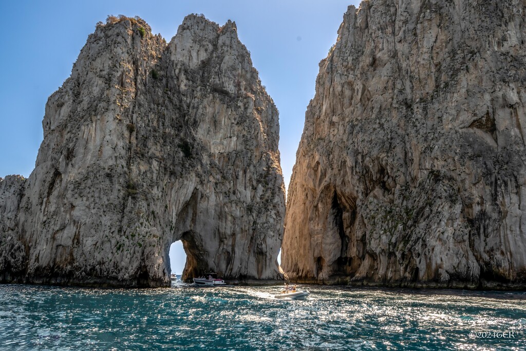Capri's Tunnel of Love by taffy