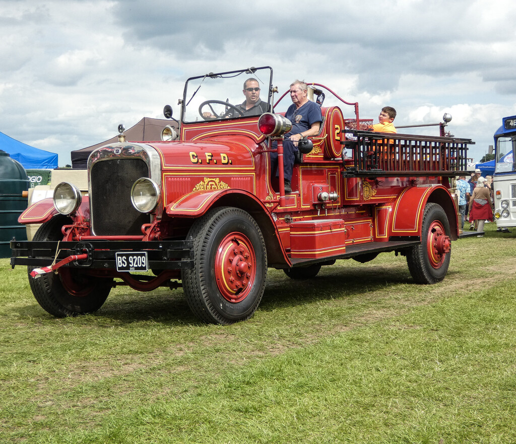 Vintage Fire Engine by mumswaby