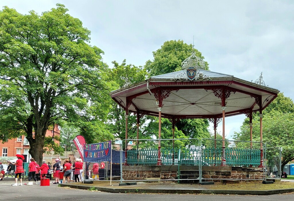 This poor bandstand could do with some tlc by samcat