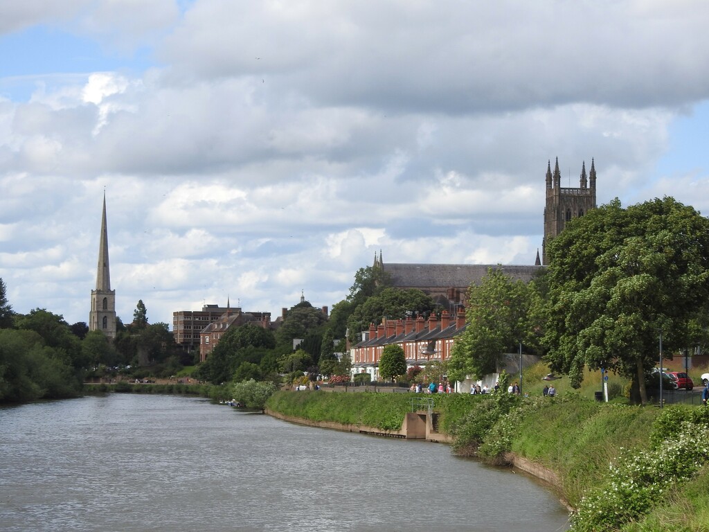 River Severn at Worcester  by oldjosh