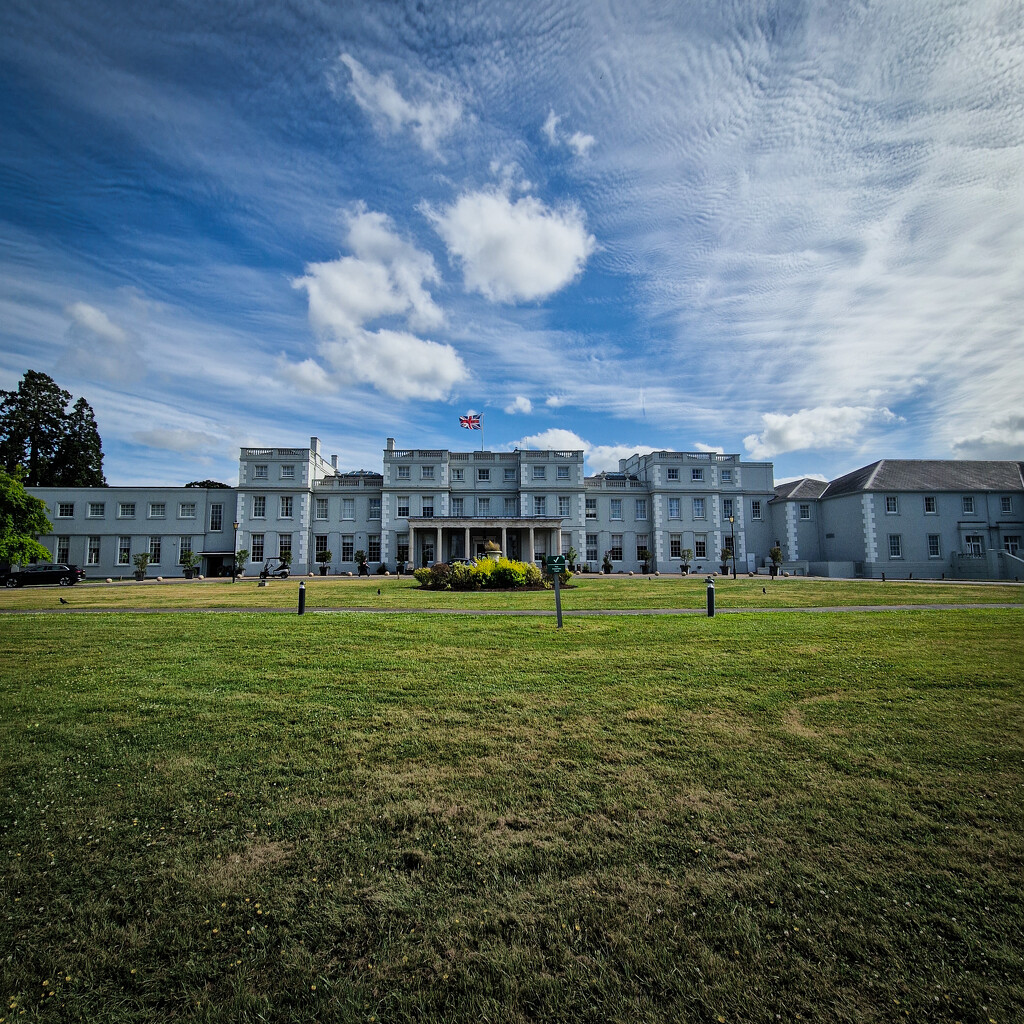 The Mansion, Wokefield Estate by andyharrisonphotos