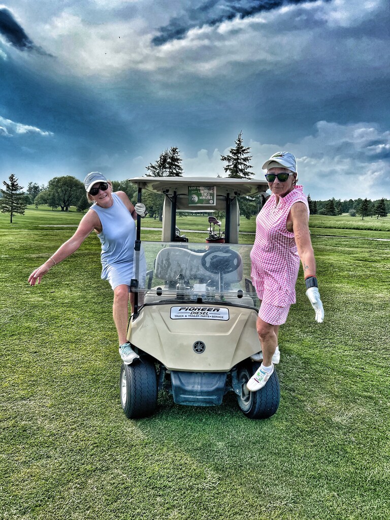 A Night of Golf by radiogirl