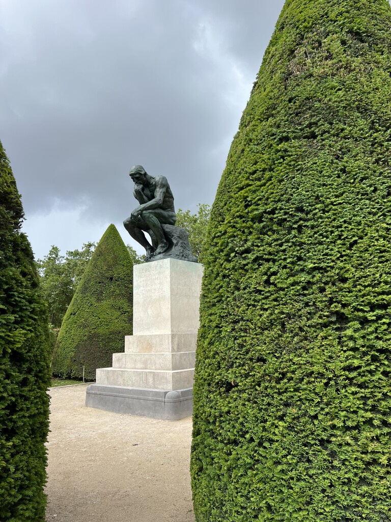 Rodin’s Thinker by cadu