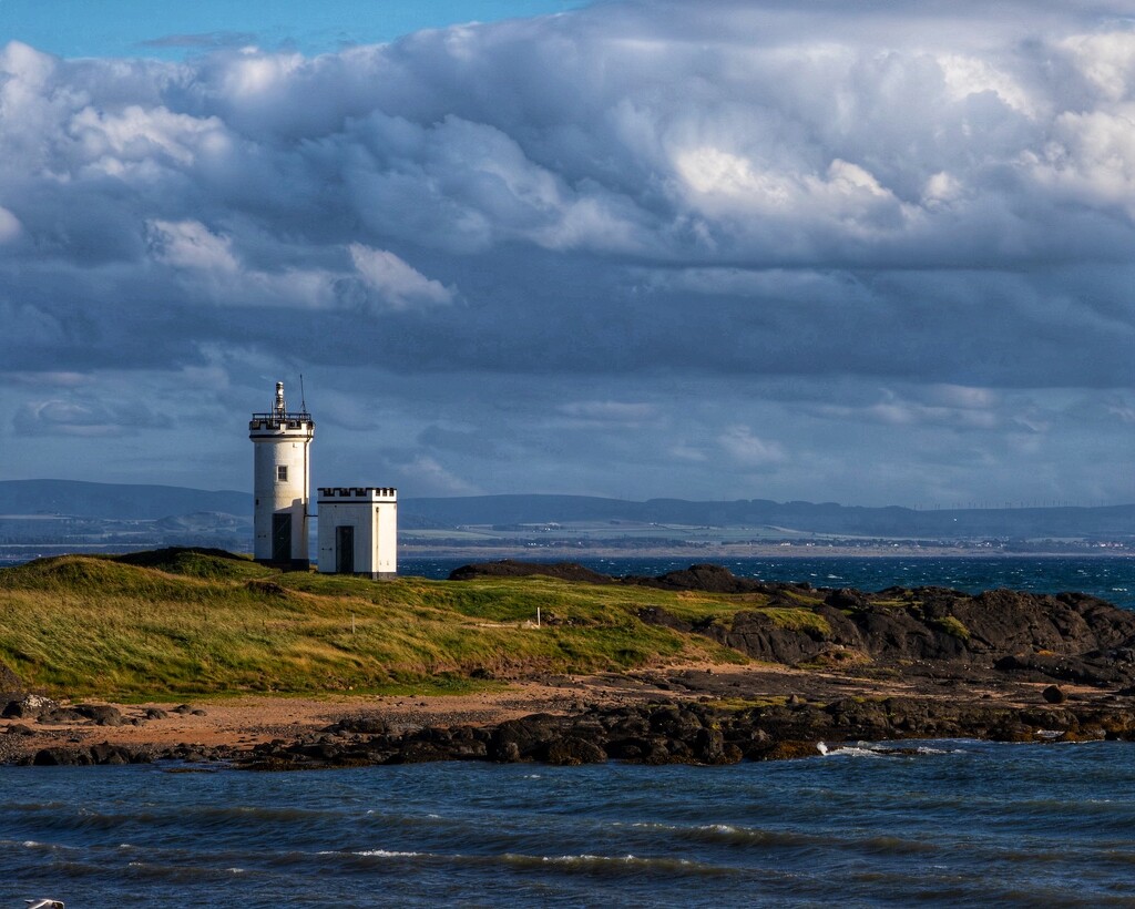 Elie Ness lighthouse  by billdavidson