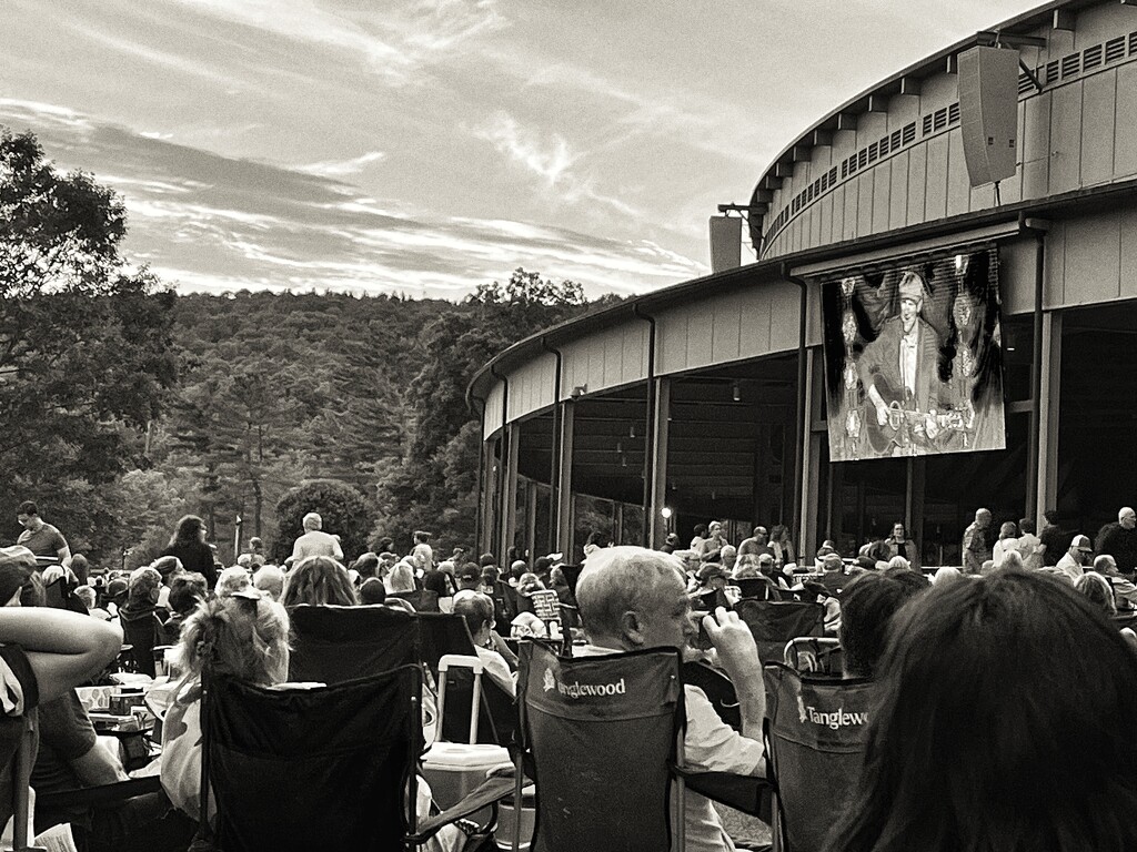 James Taylor at Tanglewood on a Summer’s Eve by jakb