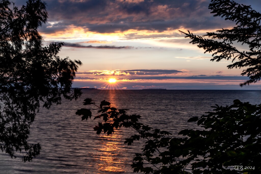 Sun Sets Over Lake Michigan by taffy