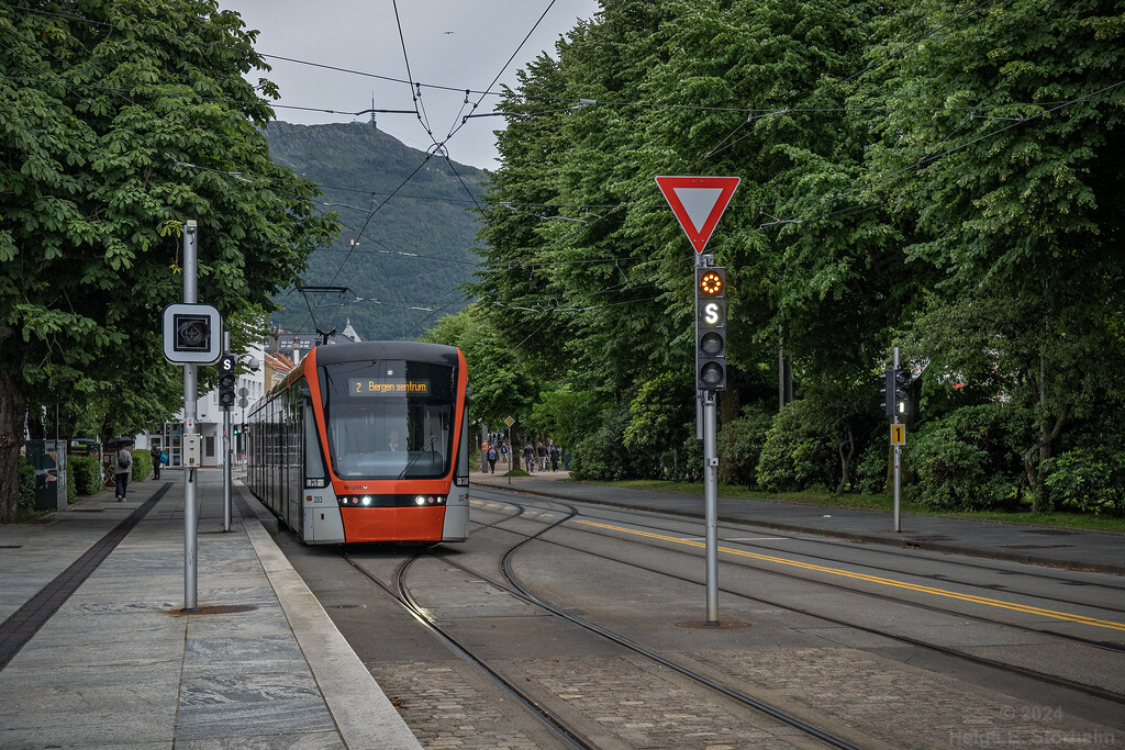 Taking the Light Rail home  by helstor365