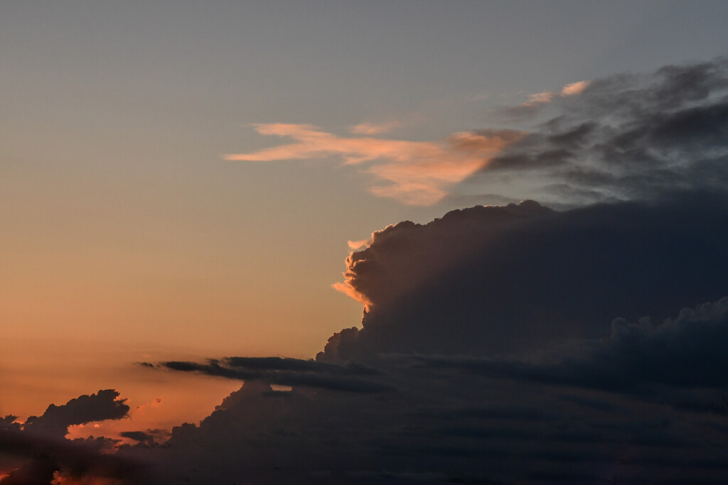 Cloudscape at Sunset by kareenking