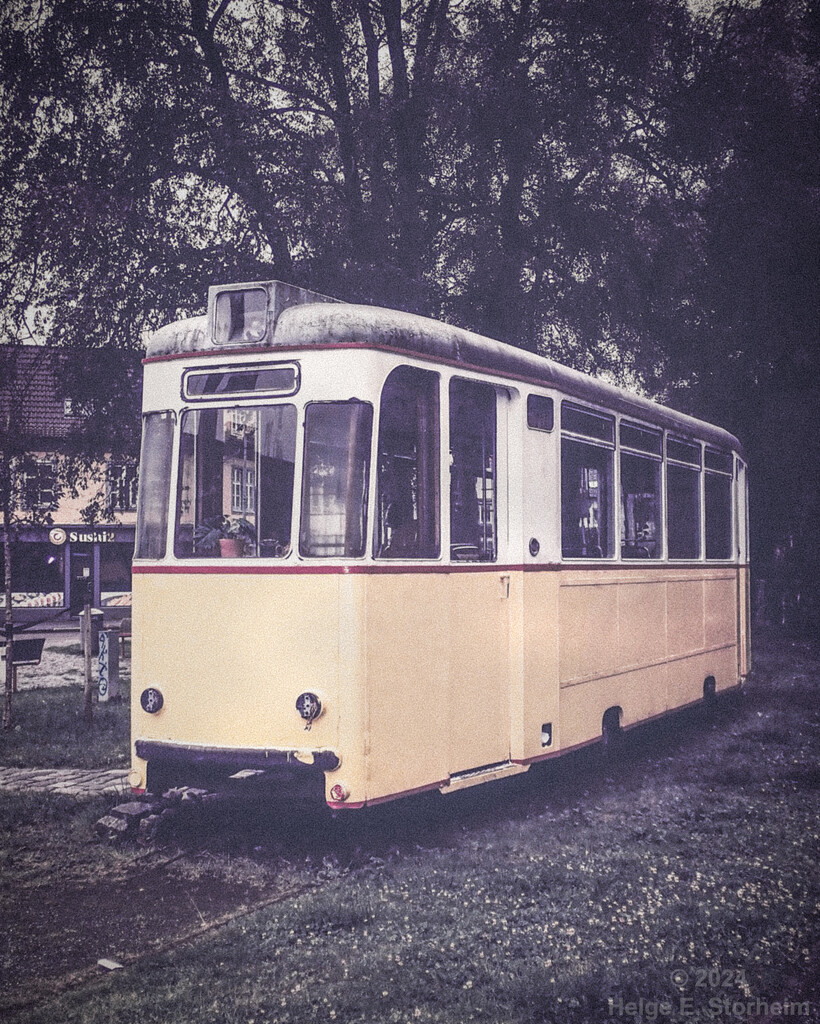 Old tram by helstor365