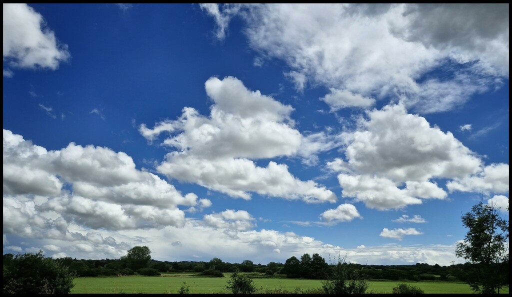 Simpsons sky. by blightygal