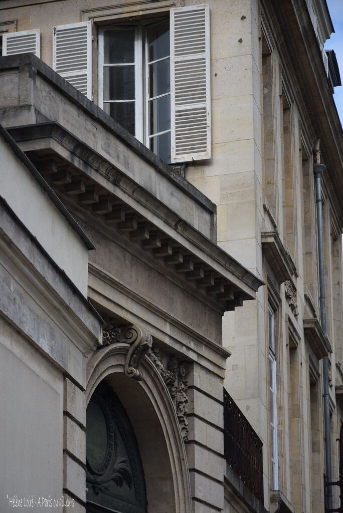 rue de Vaugirard by parisouailleurs