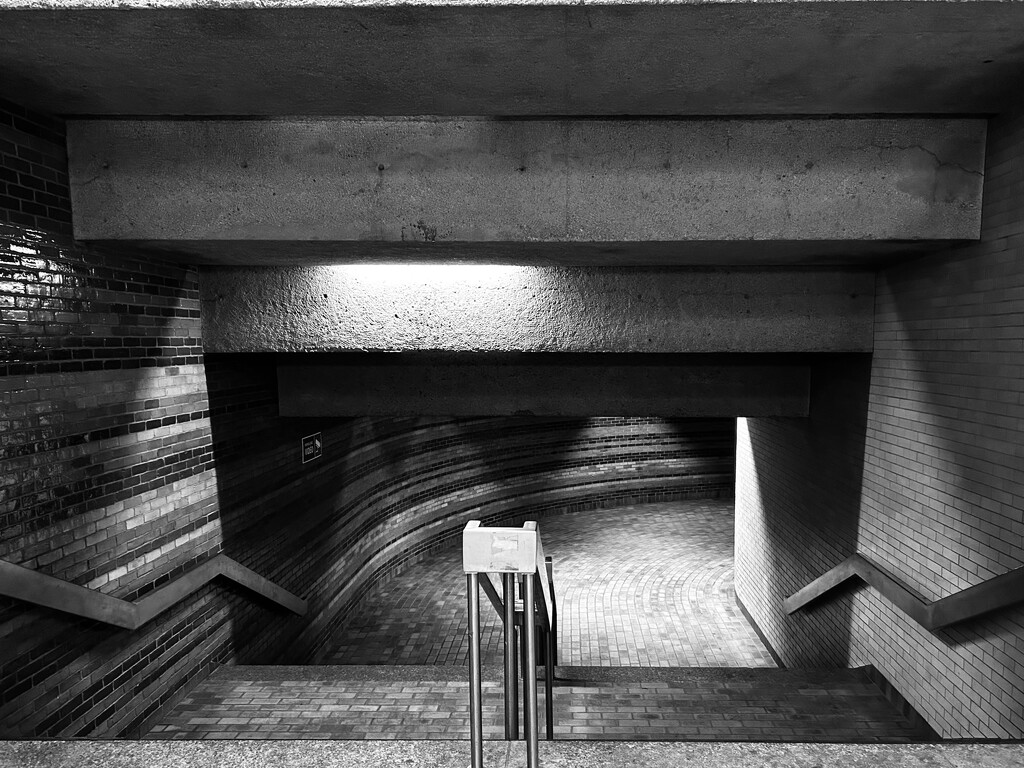 Montreal underground #3 by fperrault