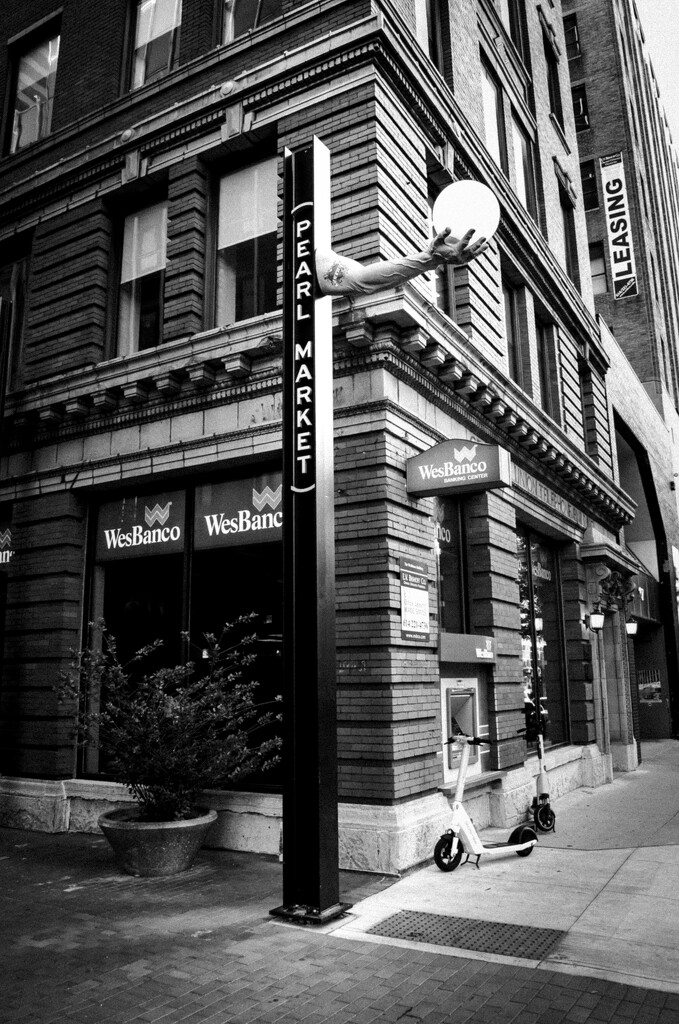 Entrance to Pearl Alley - downtown Columbus gsj-tp by ggshearron