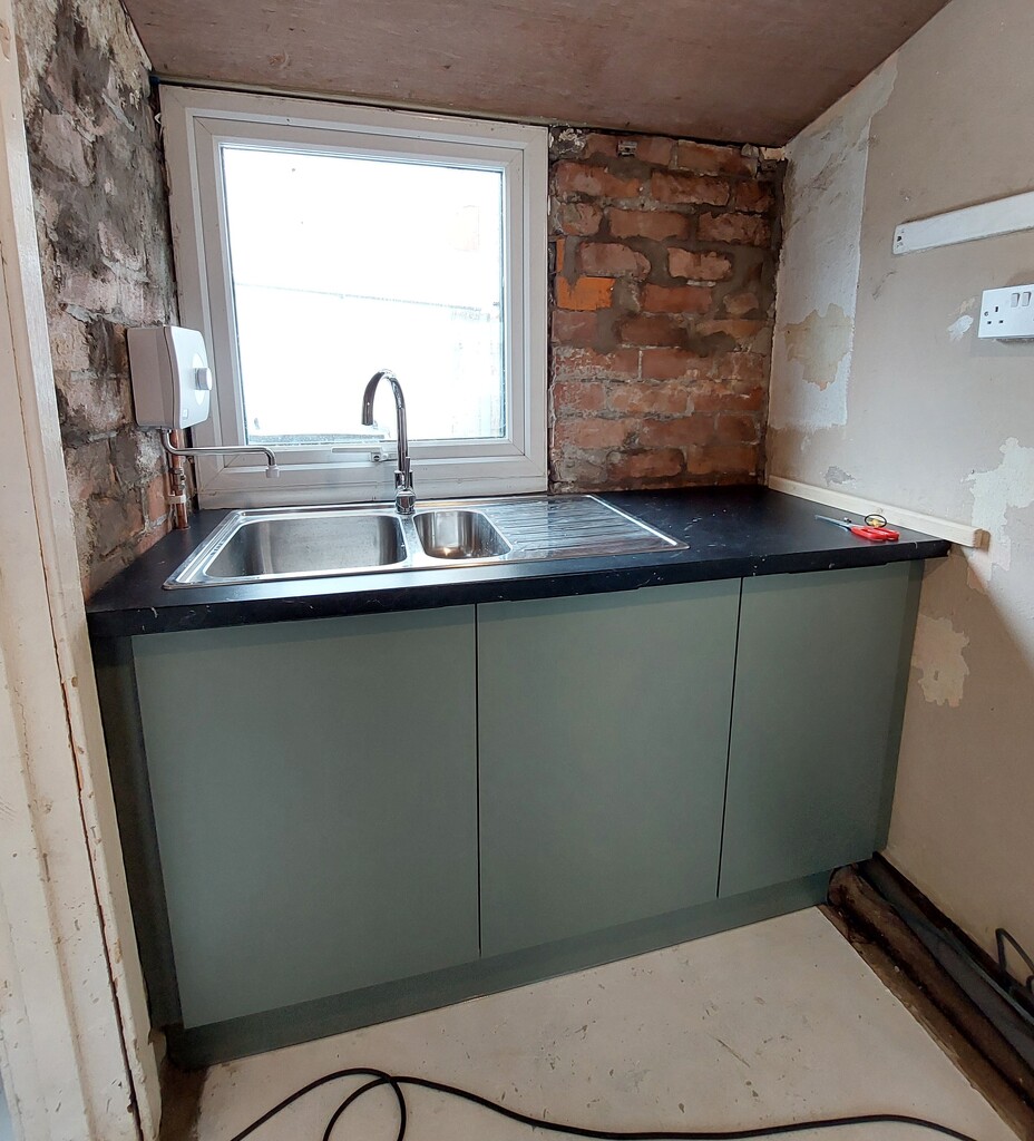 Sink unit completed  by samcat