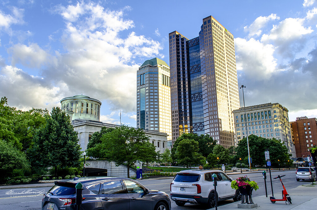 Downtown reflections in Columbus by ggshearron