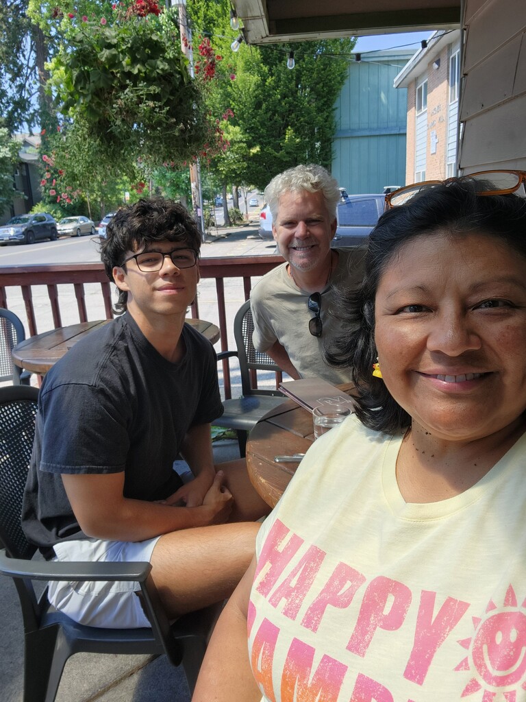 Lunch in Eugene, Oregon by mariaostrowski