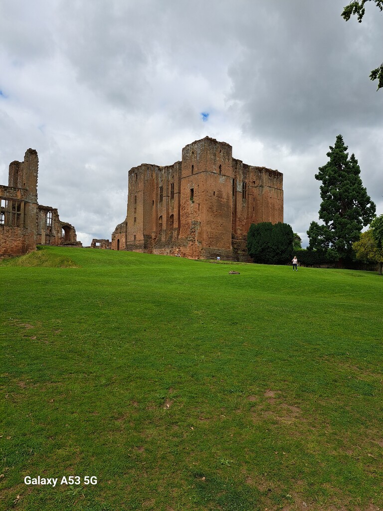 Kenilworth Castle  by ludbrook482