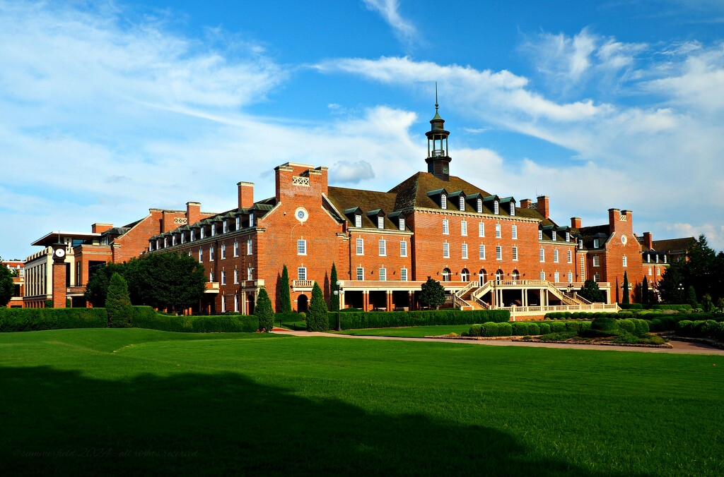 the student union building by summerfield