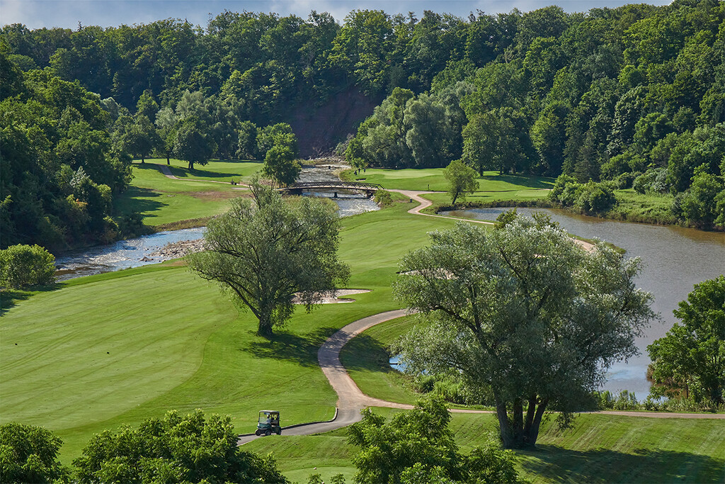 Glen Abbey Golf Course by gardencat