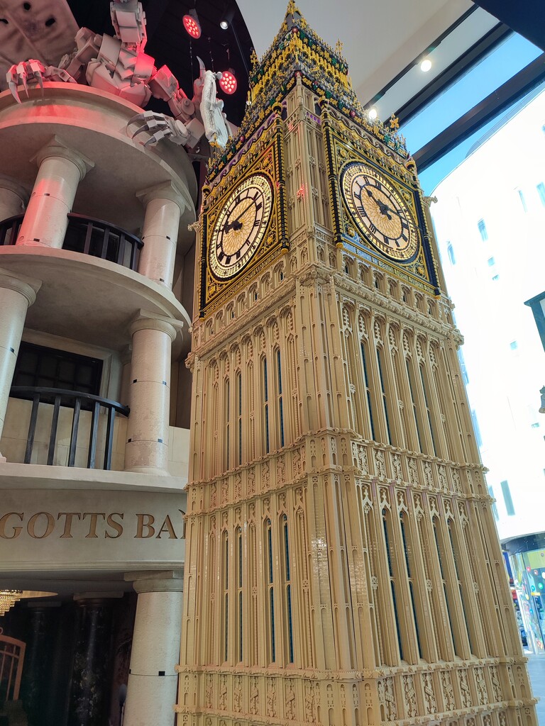 The Big Ben with lego pieces by franbalsera