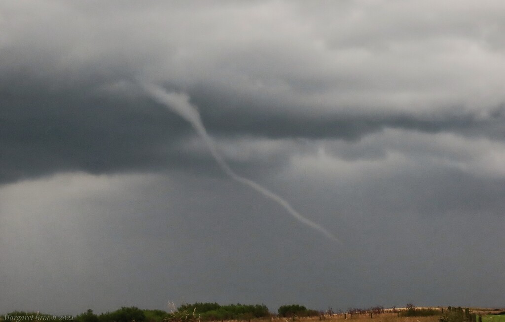 Funnel Cloud by craftymeg