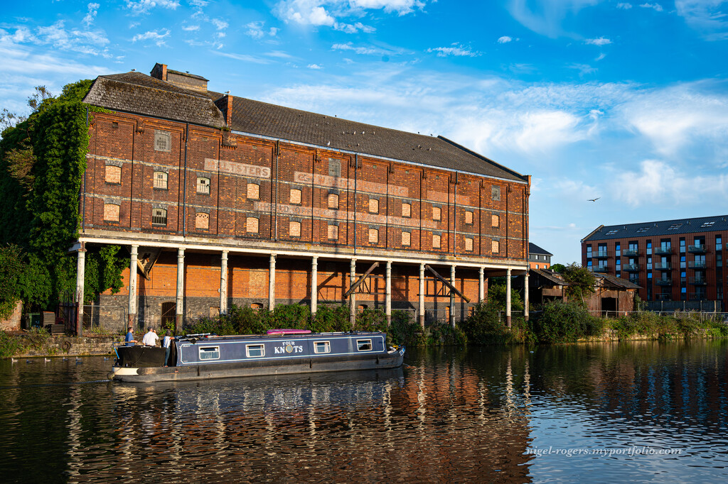 Gloucester  Quays by nigelrogers