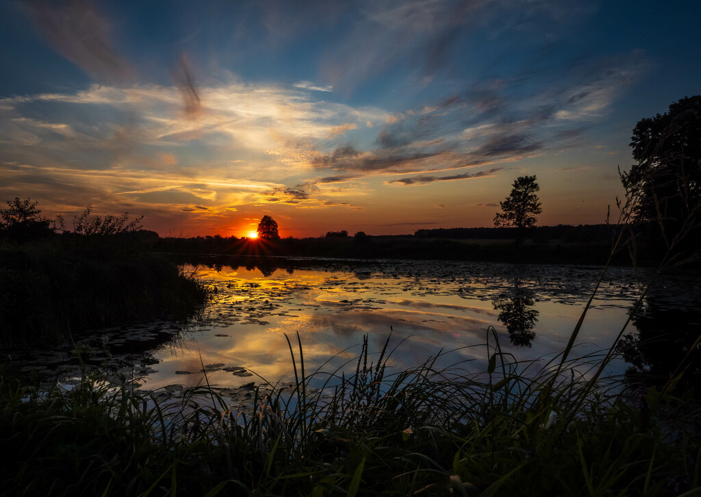 Sunset on the oxbow lake by haskar