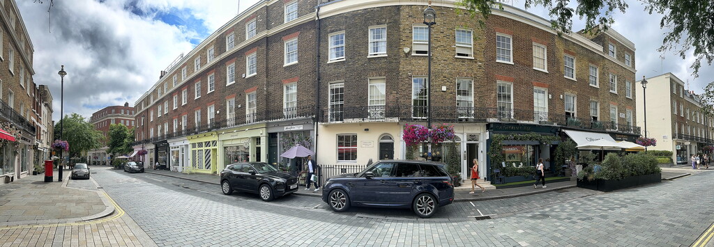 Belgravia, London.  by cocobella