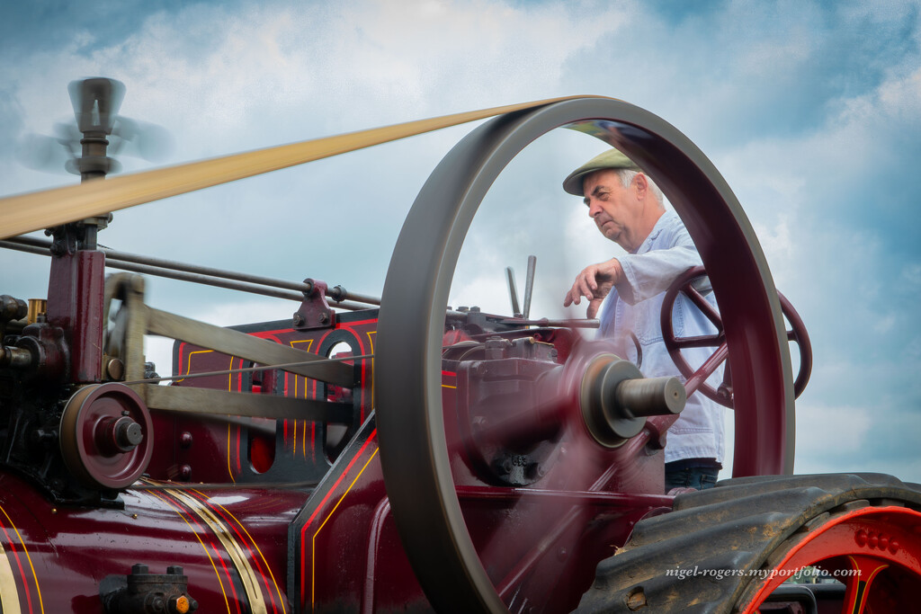 Driving the traction engine by nigelrogers