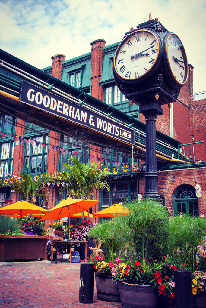 Distillery District Clock by pdulis